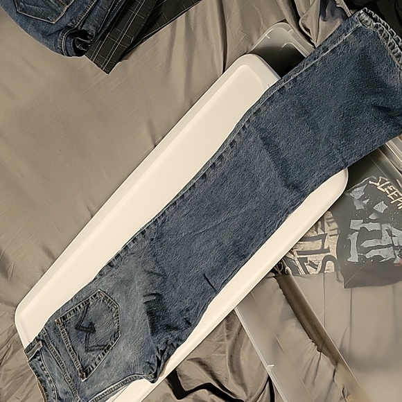 American Rag Relaxed Boot Cut Jeans - Picture 1 of 4
